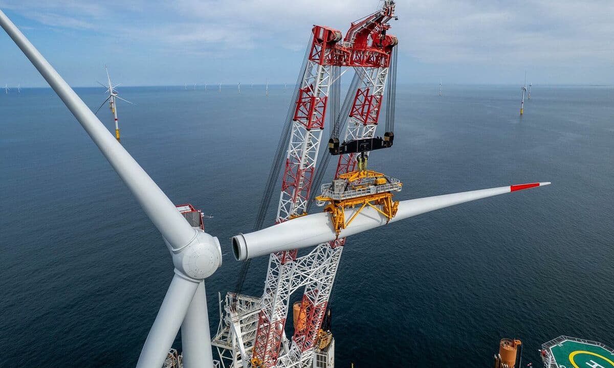 Vietnam will zwei Zentren für Wind-Energie am Meer bauen